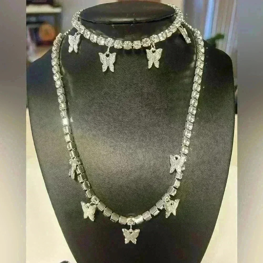 ๐ฆNWOT 3 pc. silver Butterfly Rhinestone necklace, anklet, and bracelet - Picture 1 of 5
